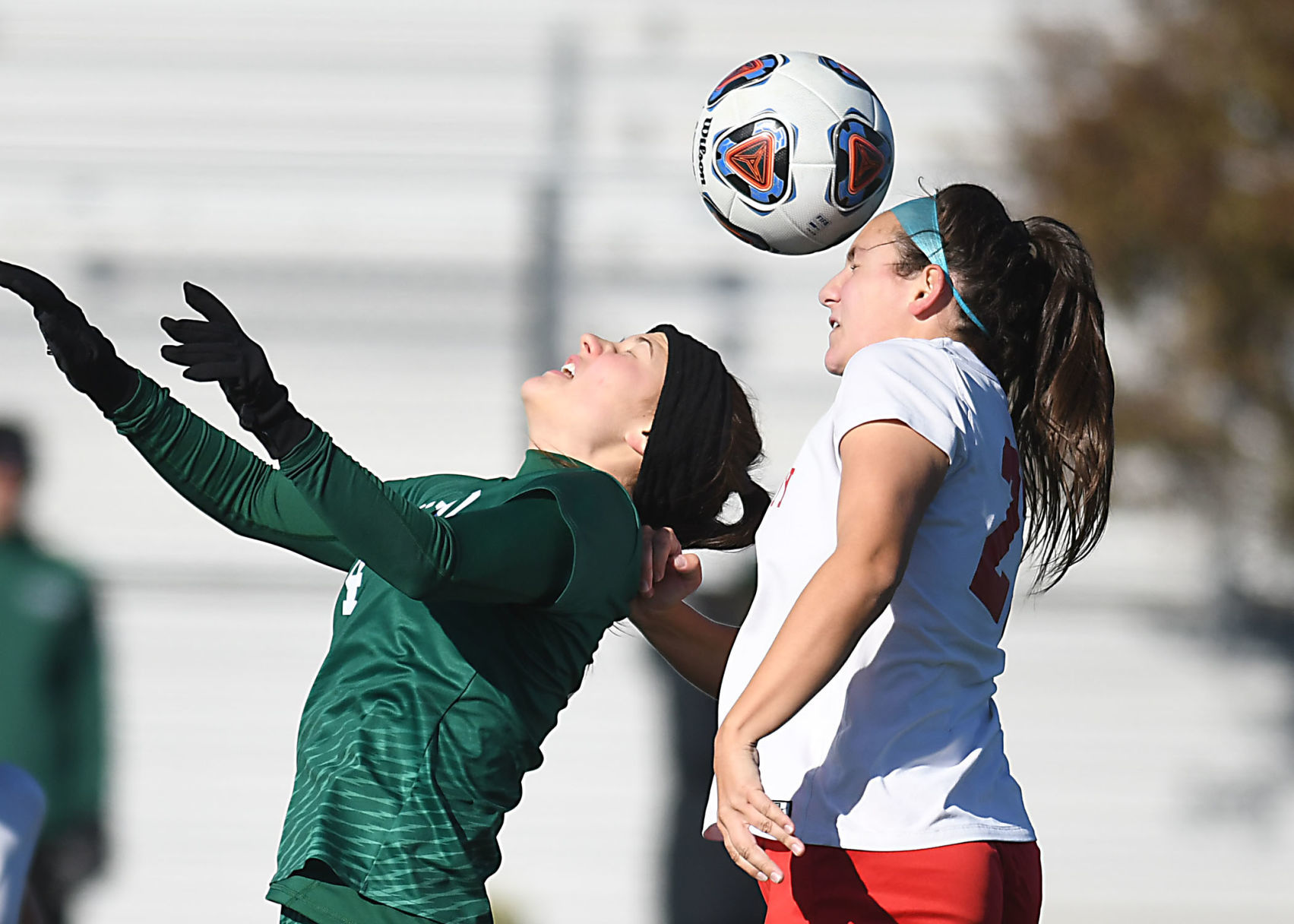111719_spt_ocgirlssoccer00123704